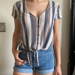 American Eagle striped tie front tee shirt